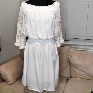 Xhilaration White gauze boho ruched embroidered lined dress Sz S GORGEOUS
